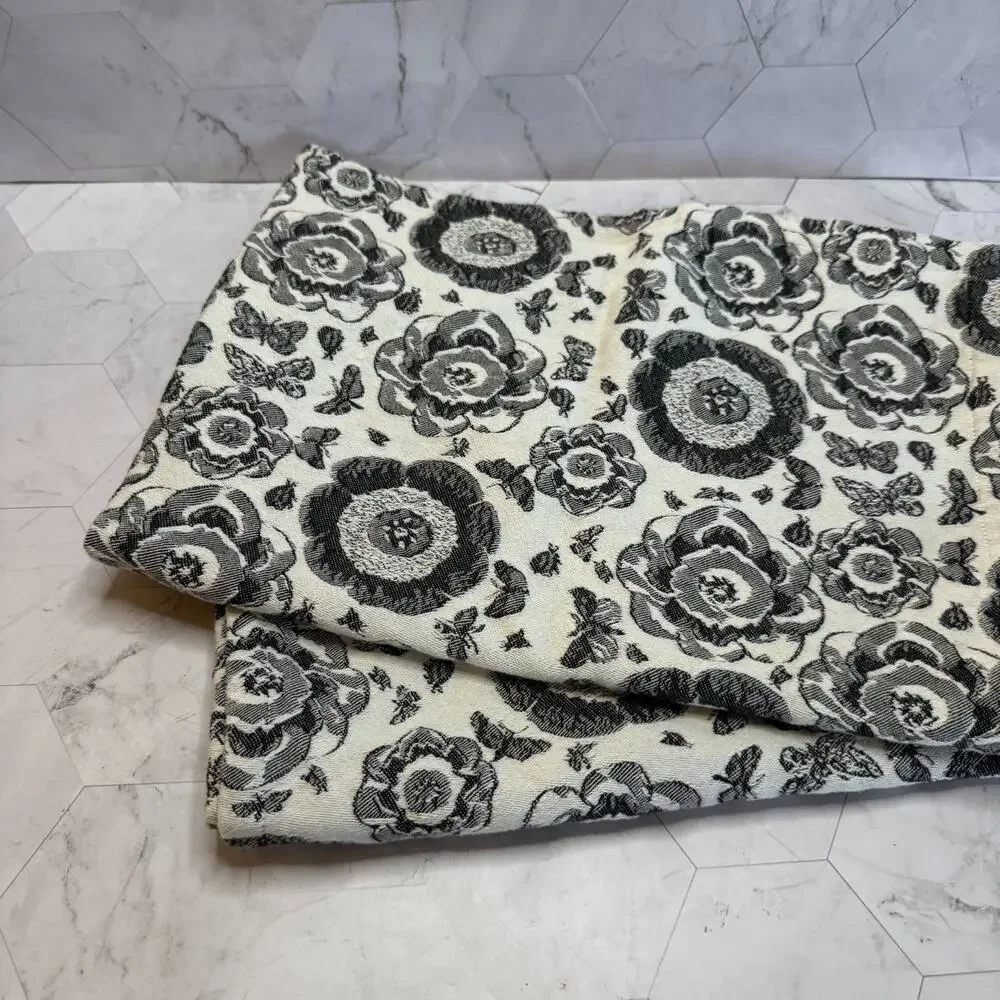Crate & Barrel Dishtowels Cotton Black & White Floral Jacquard Set of 2 in EUC
